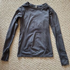 Athleta long sleeve